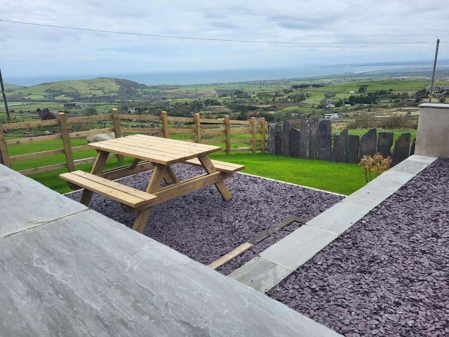 LlanllyfniAmazing Coastal & Sunset Views In Eryri别墅 外观 照片